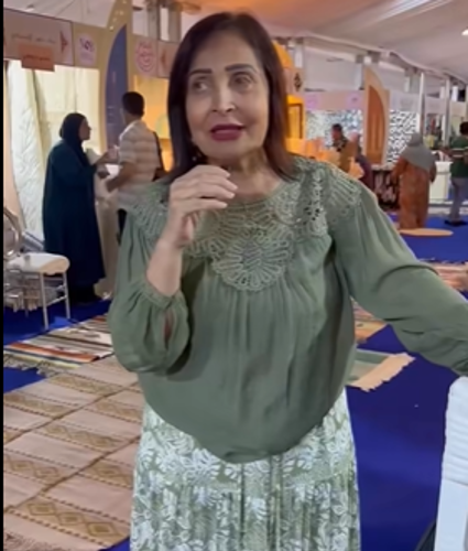 الفنانة تيسير فهمي في جولة داخل معرض ديارنا